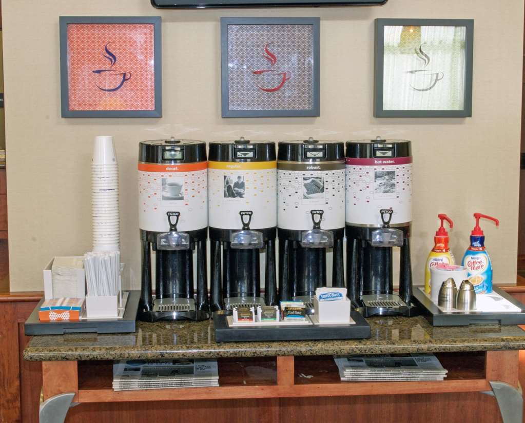 Hampton Inn & Suites Chesapeake-Battlefield Boulevard Restoran fotoğraf